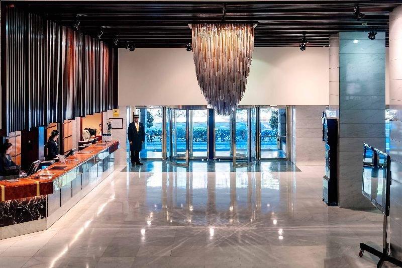 Hotel Miguel Angel Madrid Bagian luar foto Lobby