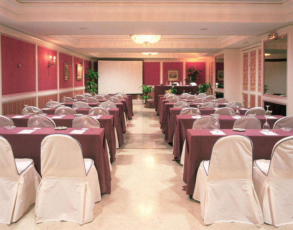 Hotel Miguel Angel Madrid Bisnis foto Meeting room