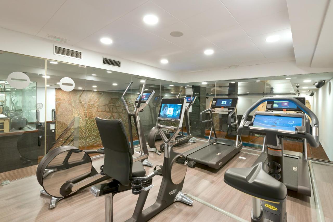 Hotel Miguel Angel Madrid Bagian luar foto The gym at the hotel