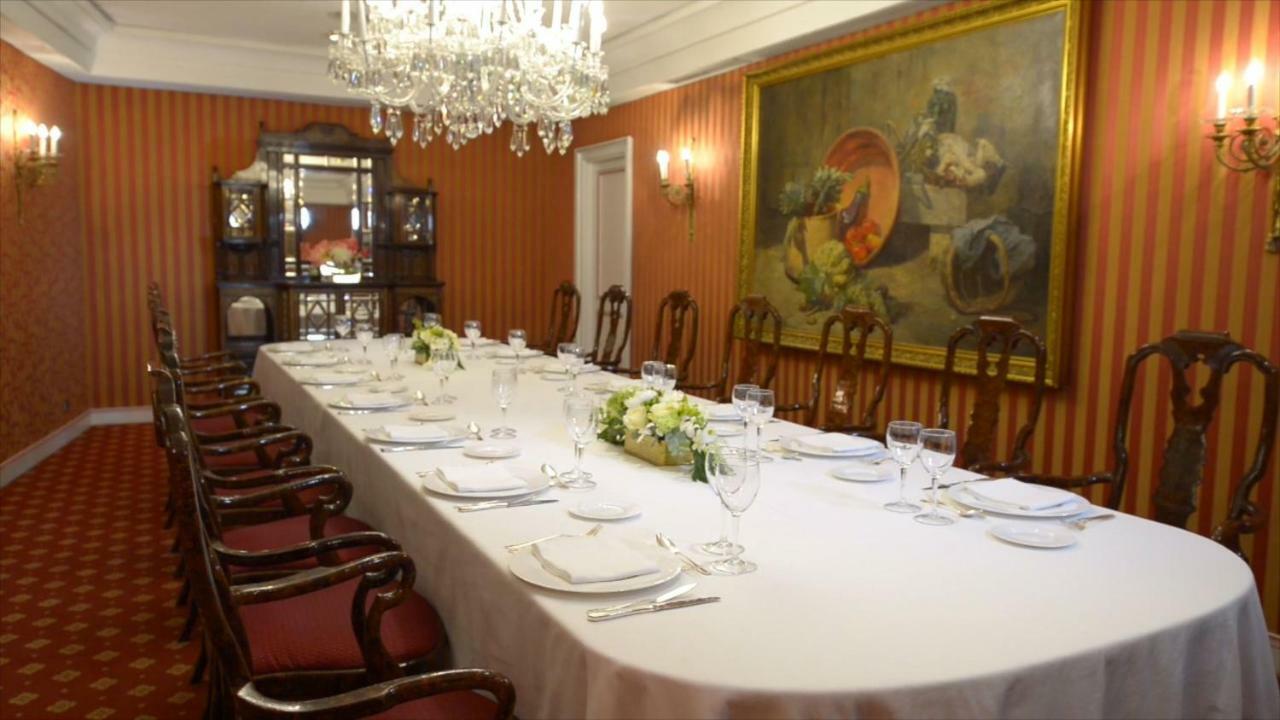 Hotel Miguel Angel Madrid Bagian luar foto The dining room of the residence of the Spanish ambassador to the United States